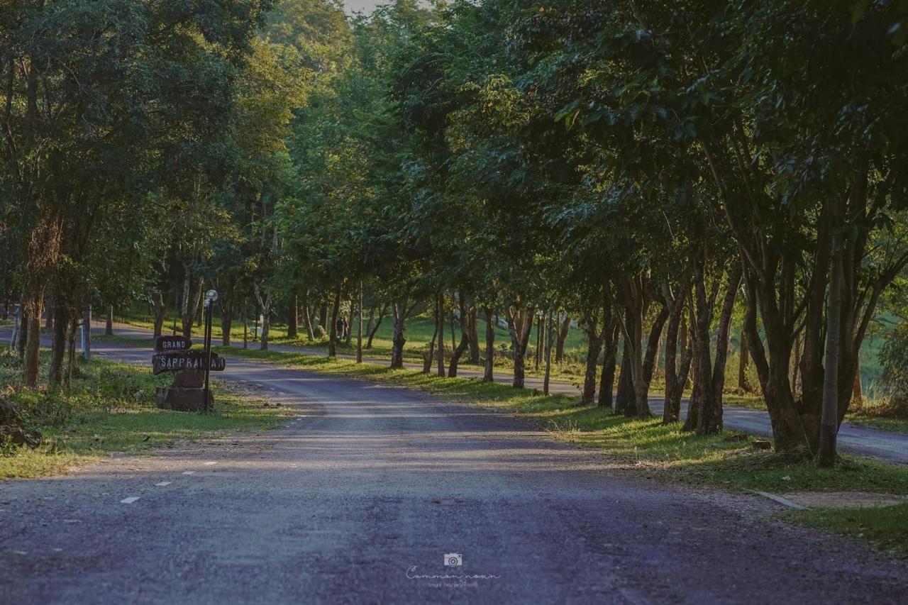 Sappraiwan Elephant Resort & Sanctuary Kaengsopha Luaran gambar
