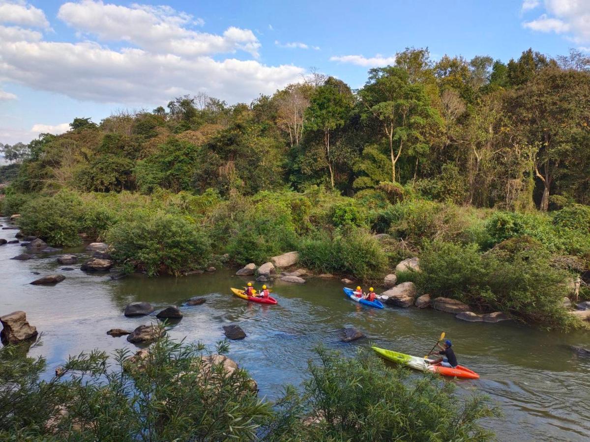 Sappraiwan Elephant Resort & Sanctuary Kaengsopha Luaran gambar
