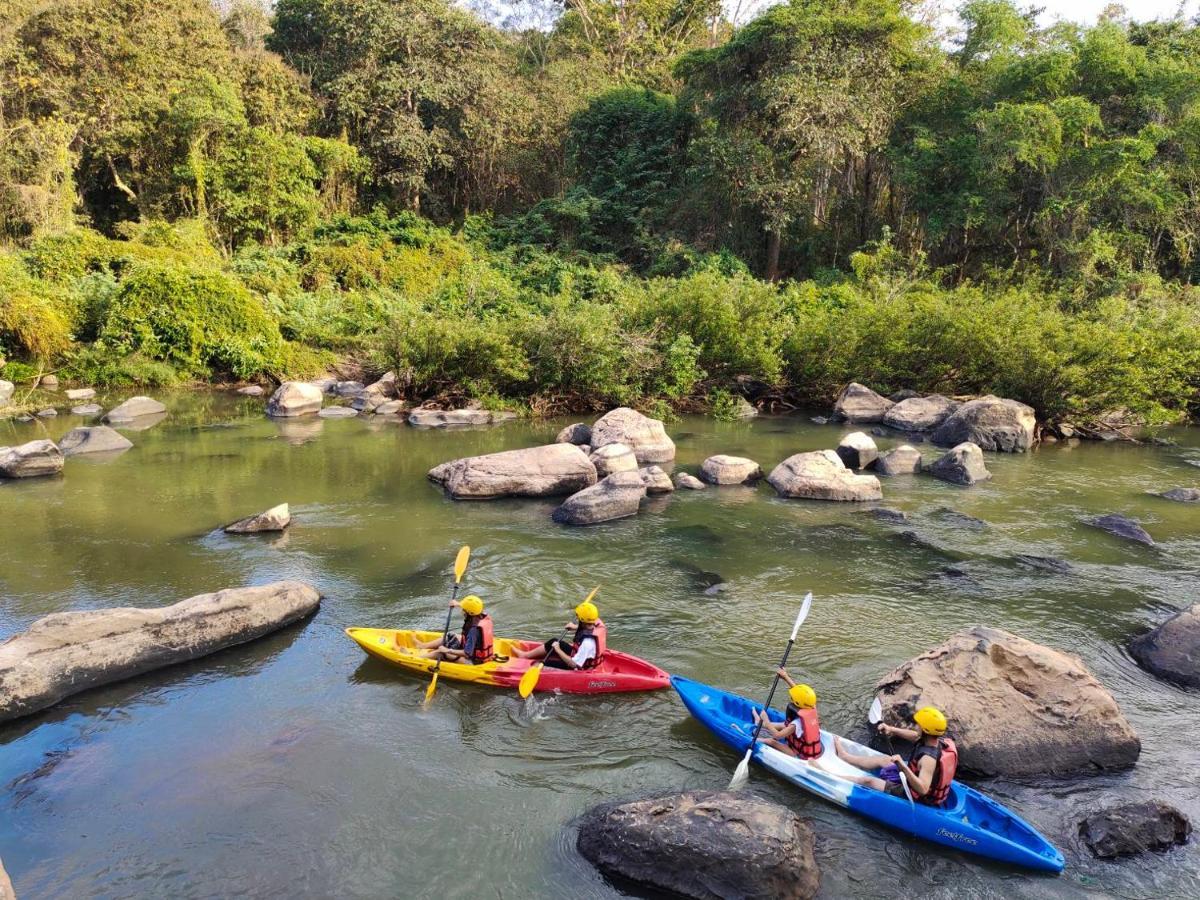 Sappraiwan Elephant Resort & Sanctuary Kaengsopha Luaran gambar