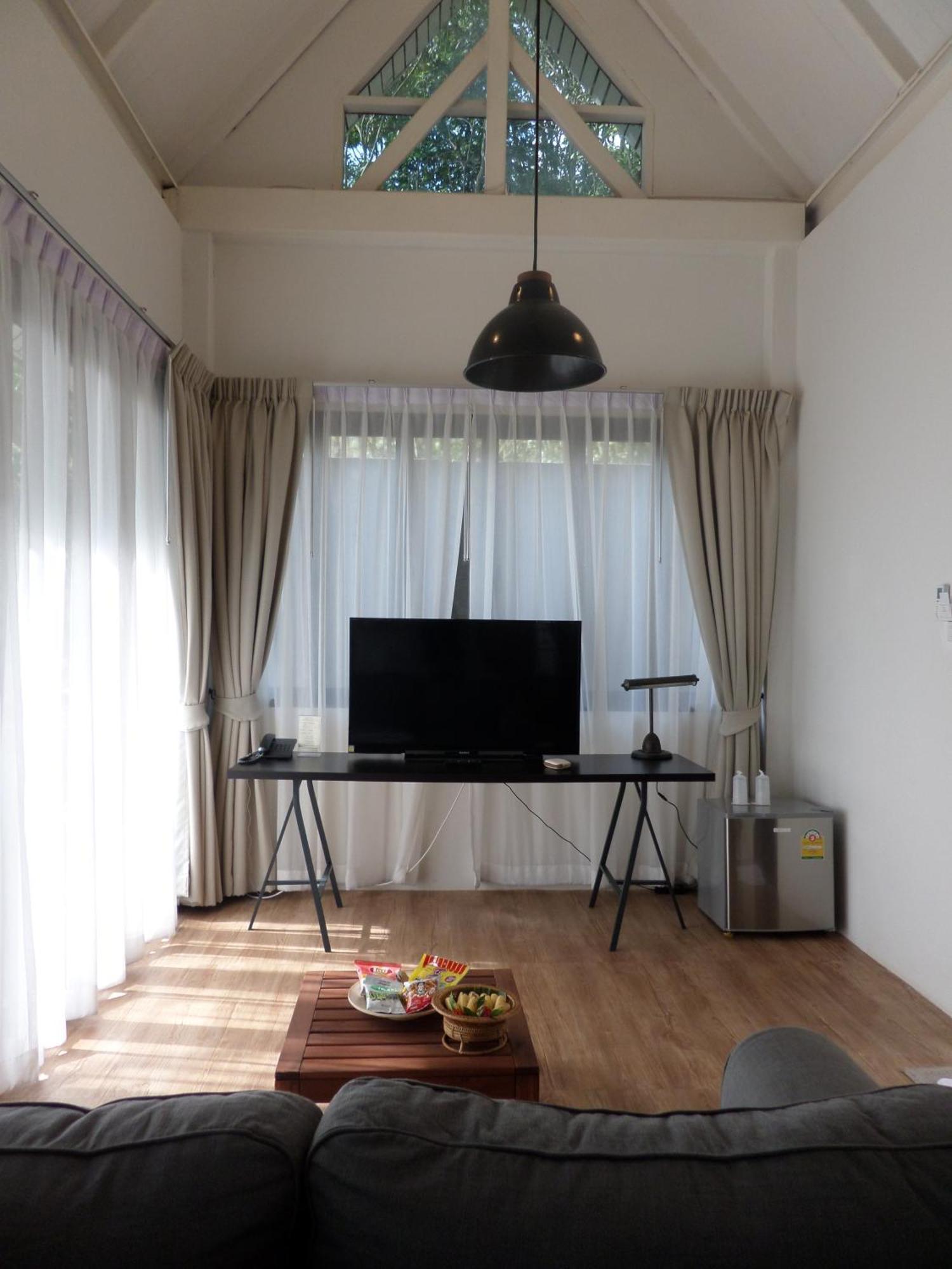 Sappraiwan Elephant Resort & Sanctuary Kaengsopha Bilik gambar